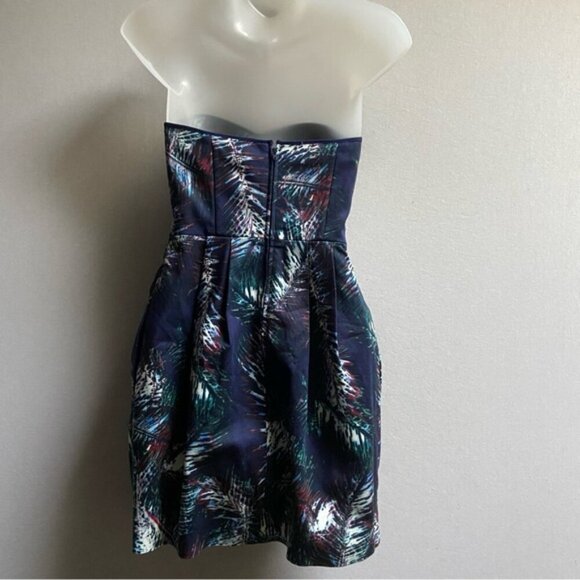 Club Monaco Nelly strapless mini dress with pockets Sz 0 - Picture 6 of 15